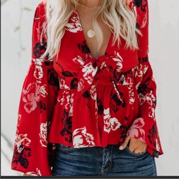 NWOT VICI RED FLORAL TIE TOP WITH FLARE SLEEVES SIZE SMALL - Picture 1 of 9